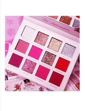 Cargar imagen en el visor de la galería, The Nutcracker Beauty Creations
